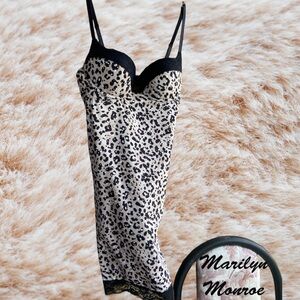 Chic Animal Print Chemise with Lace Trim